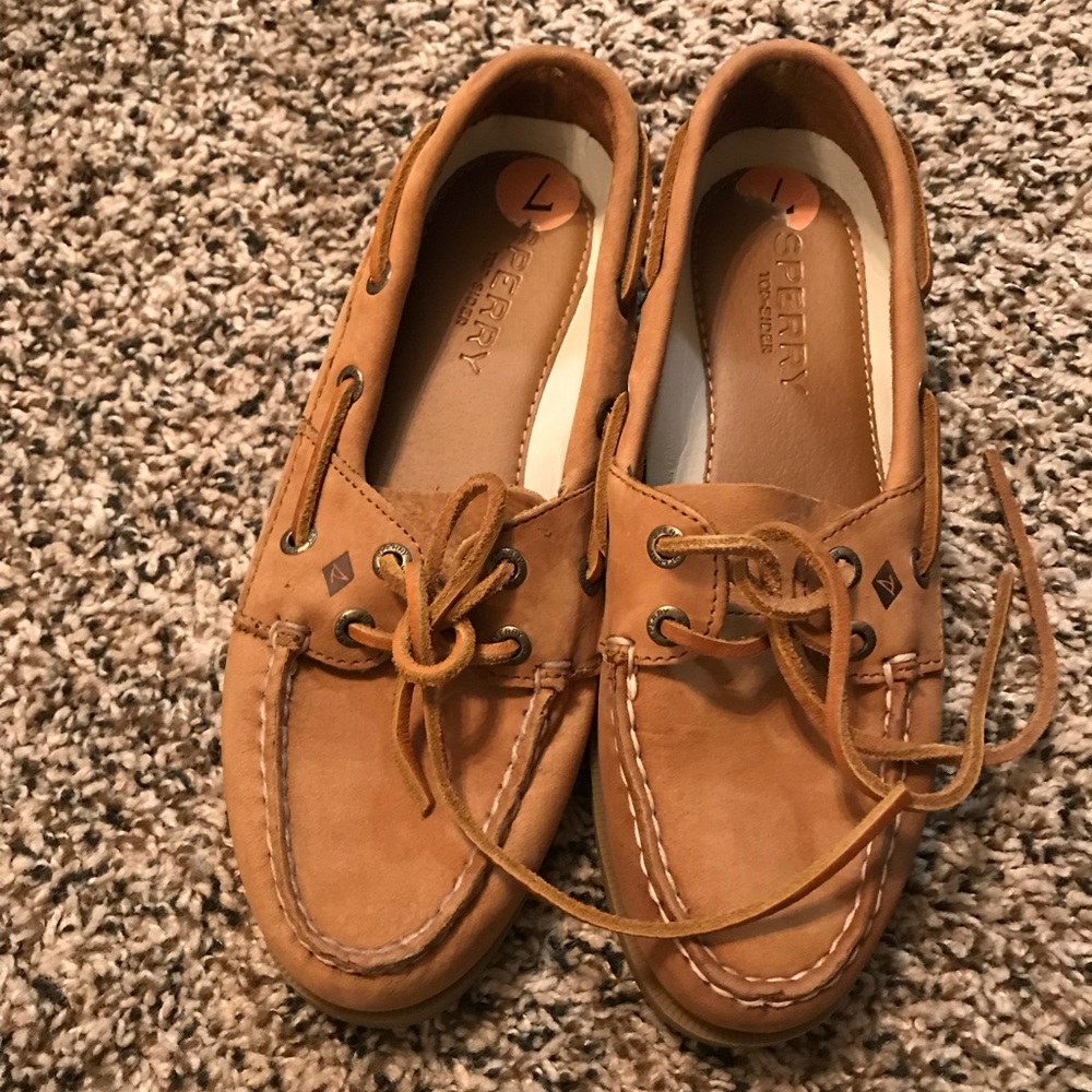 Sperry boat shoes